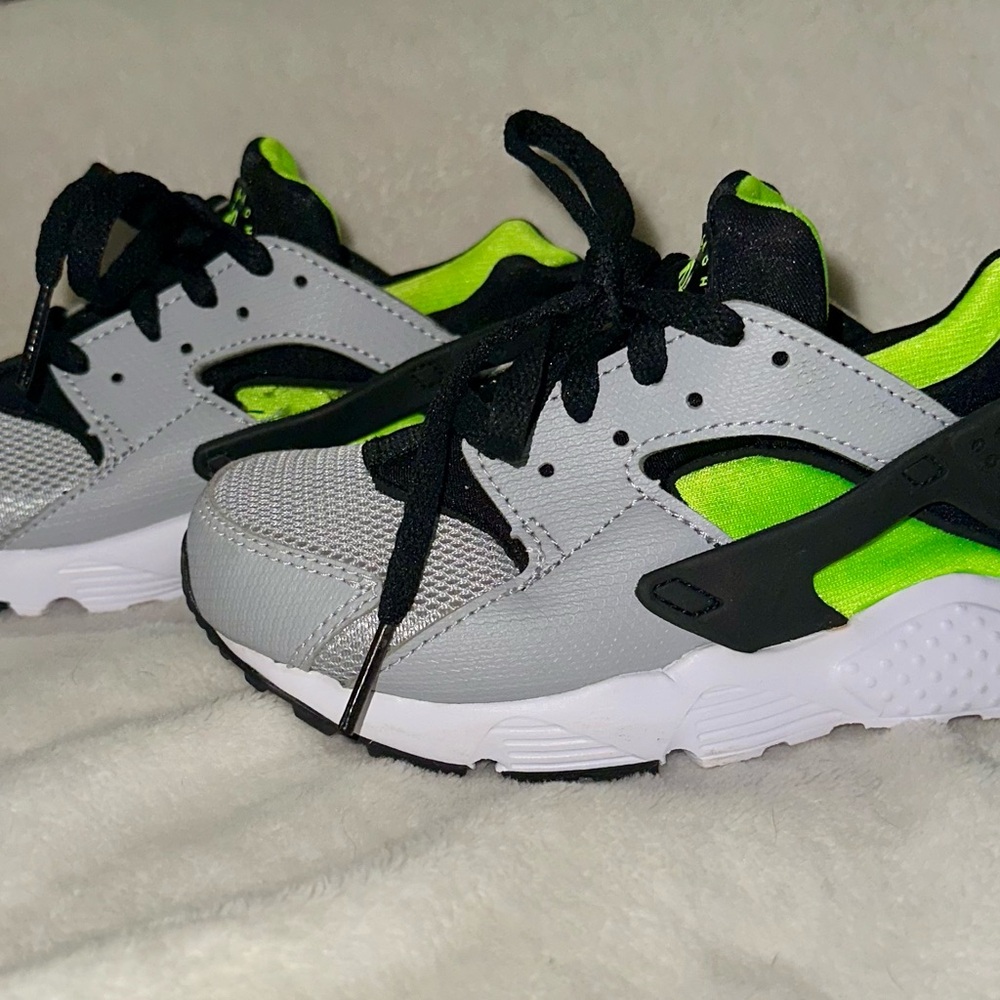 Nike Boys Nike Huarache Toddler Sneakers 704949-015 Gray/Lime/Black * Size 11